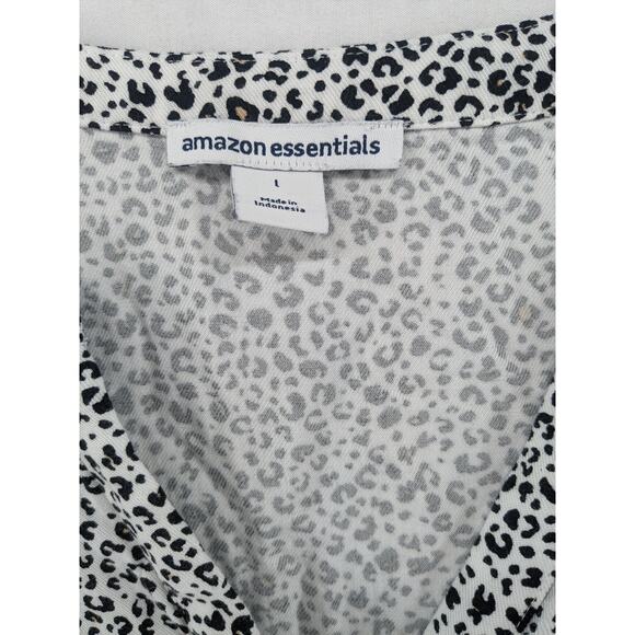 Amazon Essentials Animal Print Blouse Large Black White Button Front V Neck Work - Picture 3 of 9